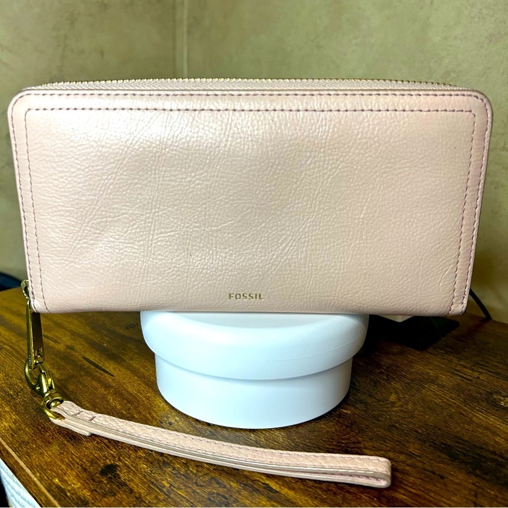 Fossil Pink Leather Wallet